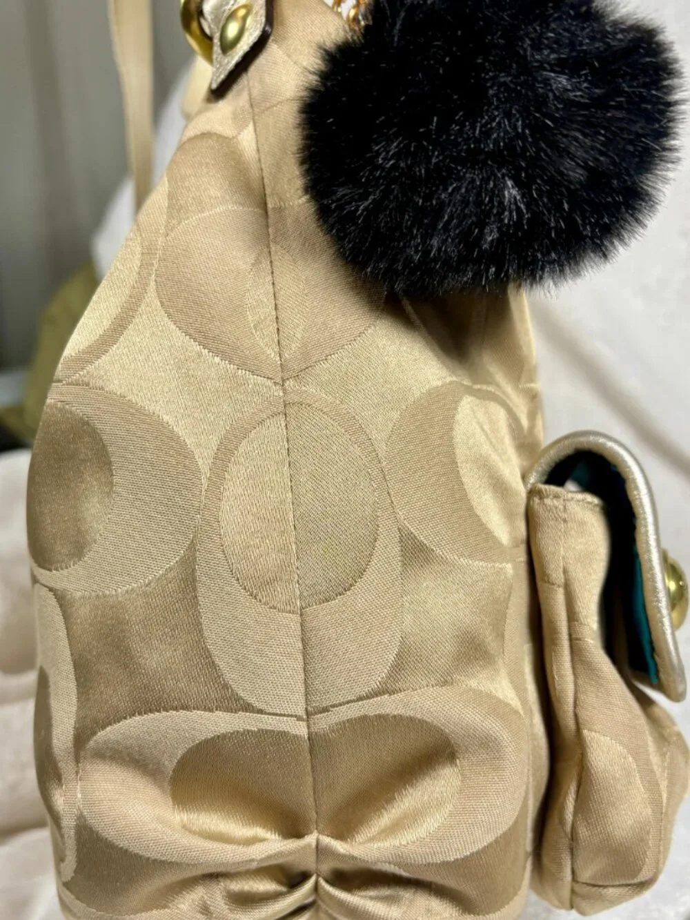 Y2K Coach Poppy Signature Sateen Pocket Hobo in Metallic Gold with Charms - Picture 4 of 13